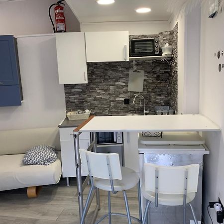 Apartamento Con Piscina Chiloeches Esterno foto