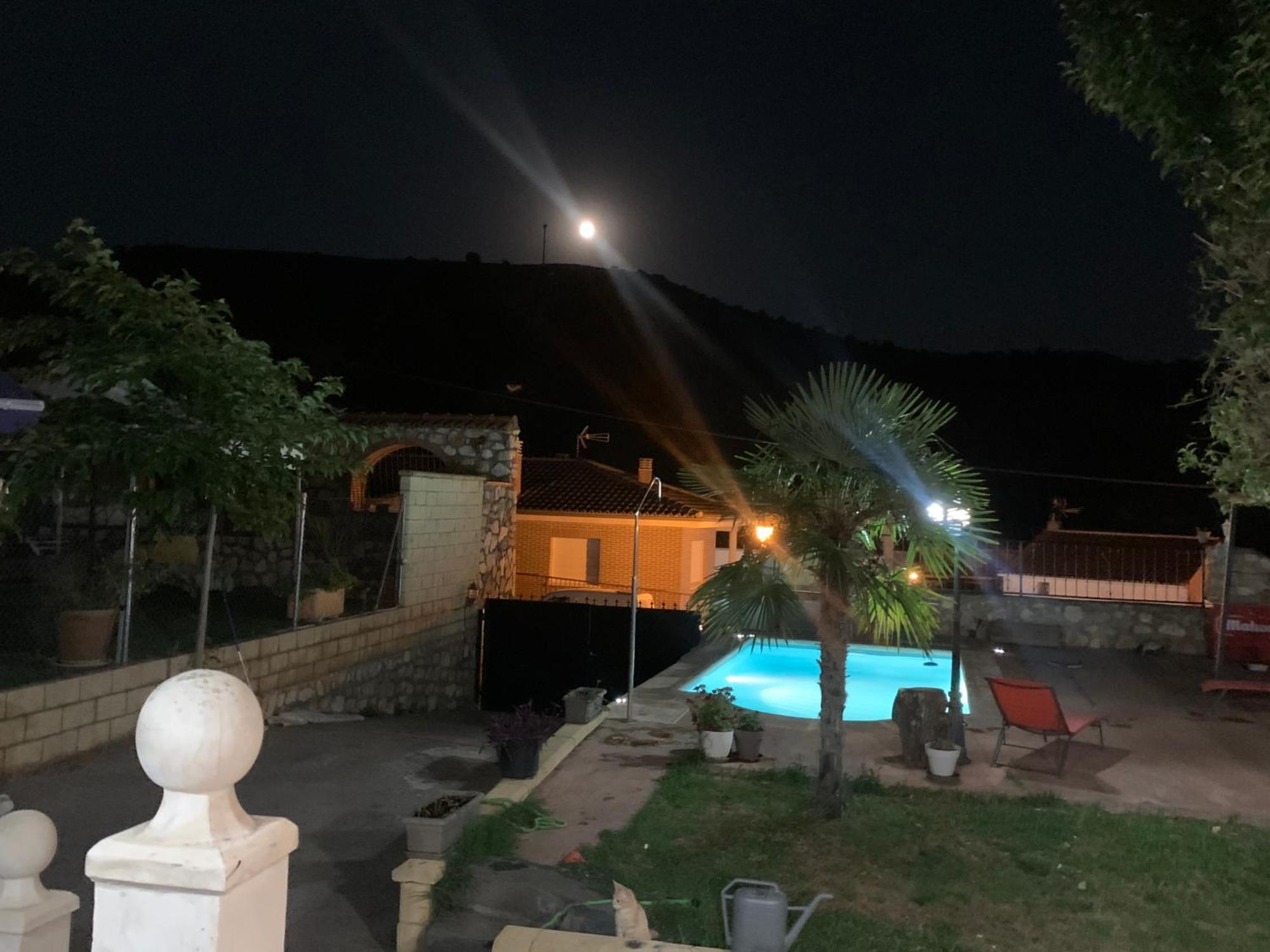 Apartamento Con Piscina Chiloeches Esterno foto